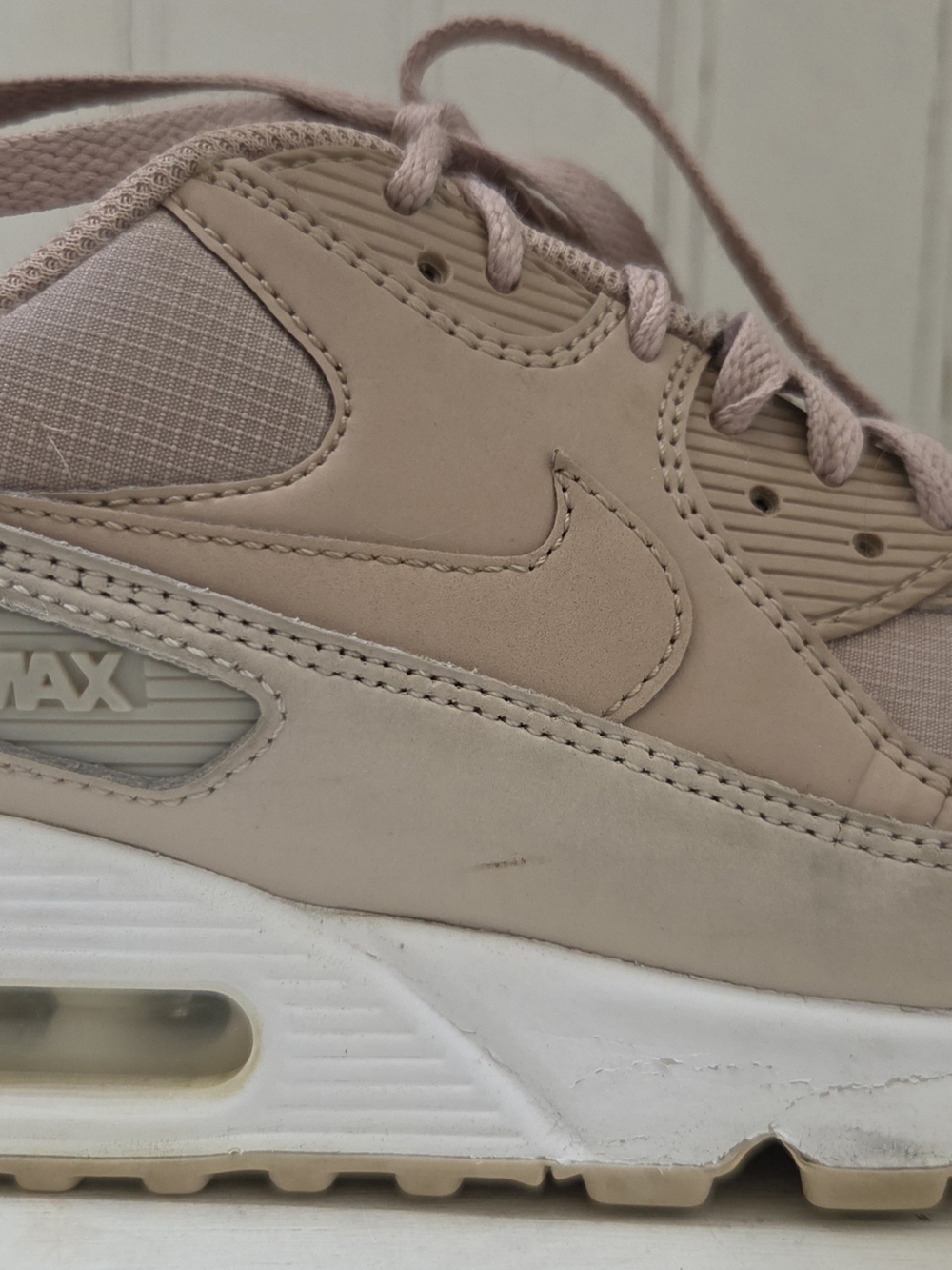 2017 Nike Air Max 90 Essential 'Desert Sand' Women's Size 7.5